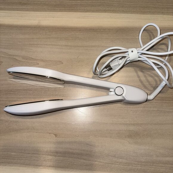 Nori The Nori Press Iron Steamer in White Iron Steam Clothes - Picture 12 of 12